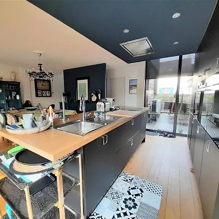 Maison Atypique Terrasse 3 빌라 *